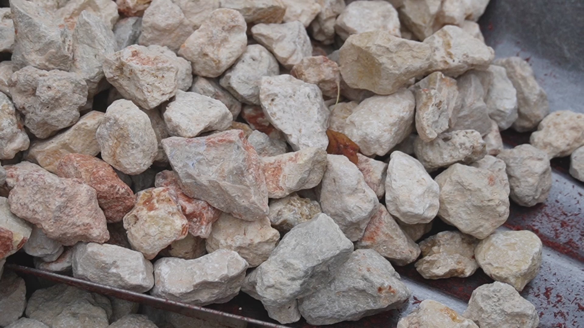 Load video: Limestone