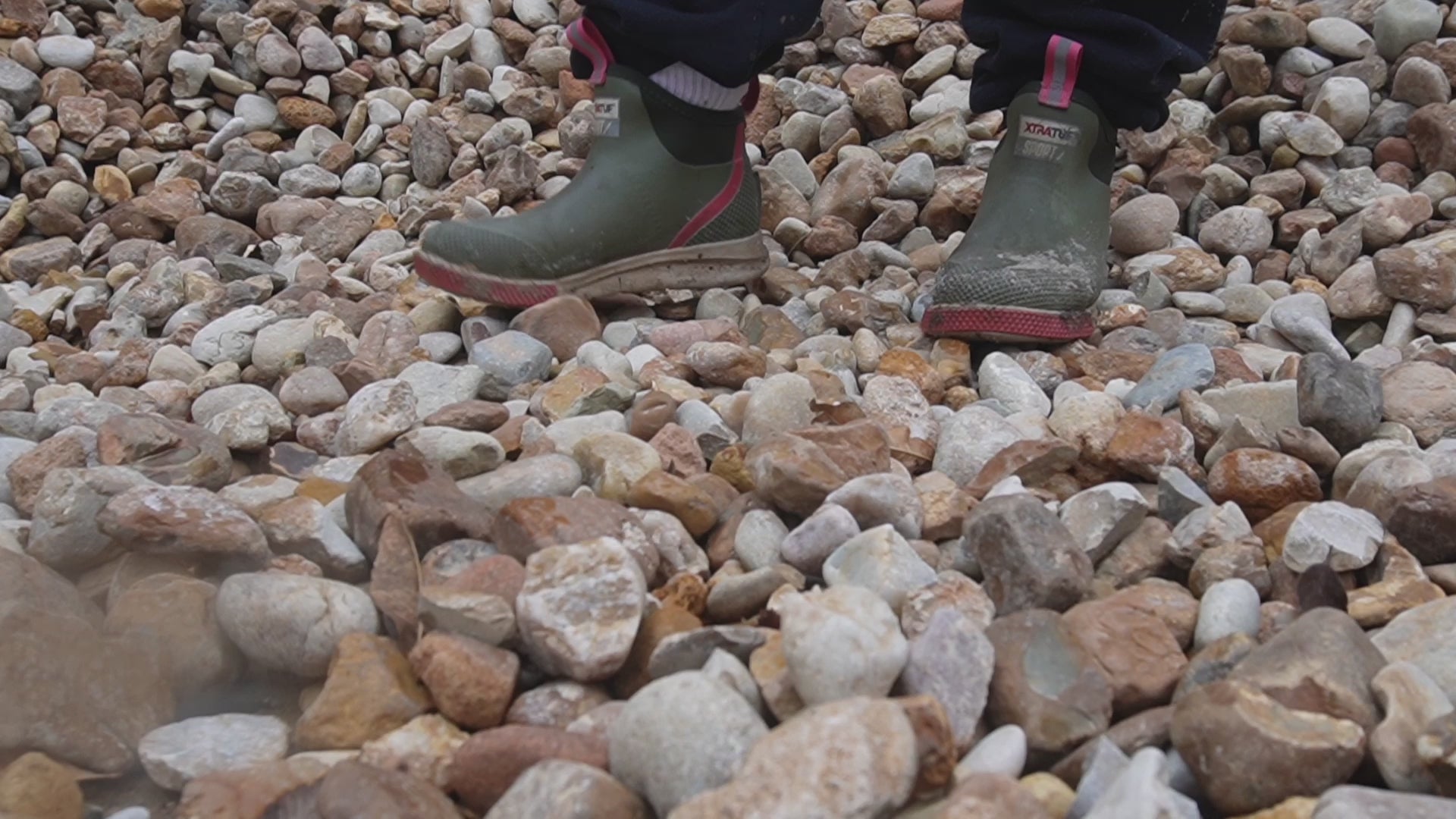 Load video: Bull Rock 2"