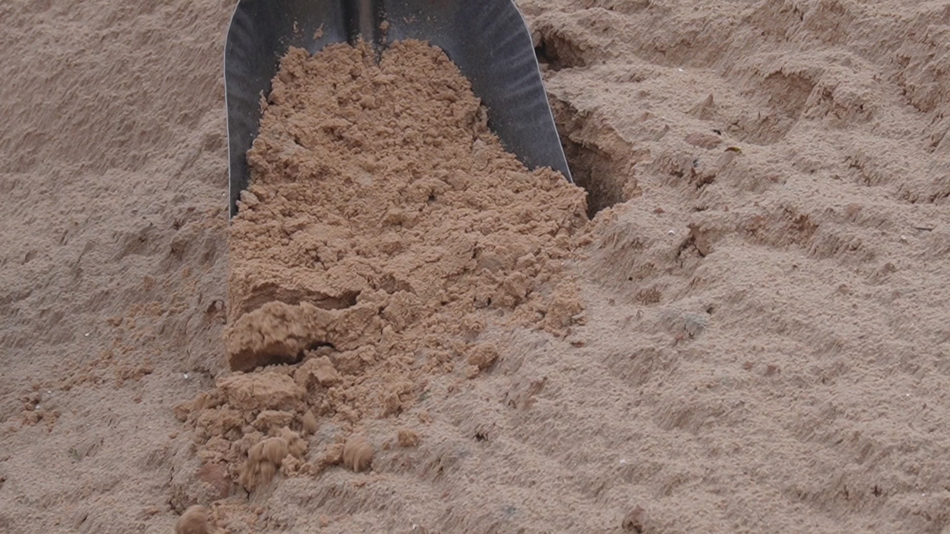 Load video: Bank Sand